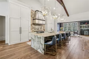 6055 Riverside Dr, Atlanta, GA 30328 - Photo 10