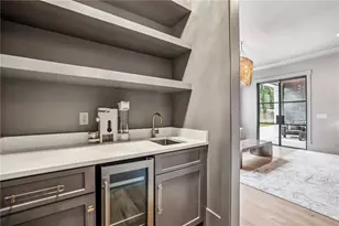 6055 Riverside Dr, Atlanta, GA 30328 - Photo 26