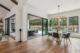 6055 Riverside Dr, Atlanta, GA 30328 - Photo 14