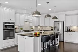 1010 Applegate Dr, Roswell, GA 30076 - Photo 16