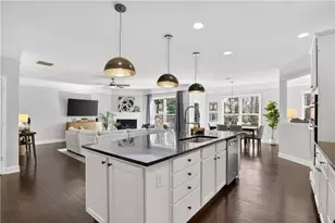 1010 Applegate Dr, Roswell, GA 30076 - Photo 14