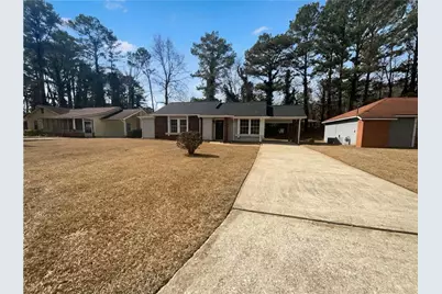 673 Utoy Circle SW, Atlanta, GA 30331 - Photo 2