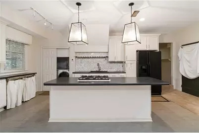 1421 Hedgewood Lane NW, Kennesaw, GA 30152 - Photo 52