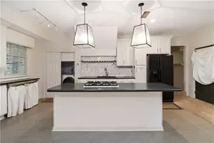 1421 Hedgewood Ln NW, Kennesaw, GA 30152 - Photo 48