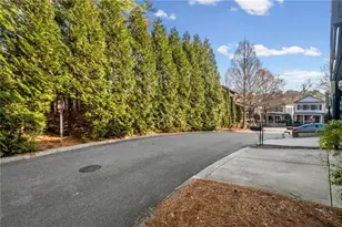 709 Hammond Dr, Woodstock, GA 30188 - Photo 38