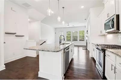 2154 Colvin Court NW, Atlanta, GA 30318 - Photo 10