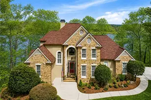 2819 Point Overlook, Gainesville, GA 30501 - Photo 2
