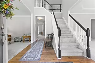 7047 Bennington Ln, Cumming, GA 30041 - Photo 4