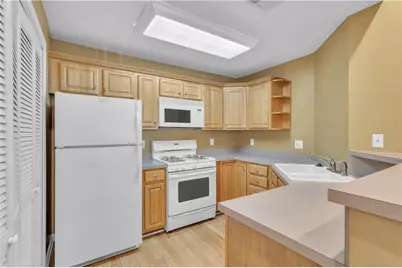 1343 Orchard Park Drive, Stone Mountain, GA 30083 - Photo 16