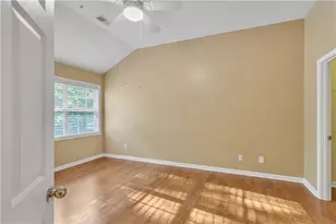 1343 Orchard Park Dr, Stone Mountain, GA 30083 - Photo 10