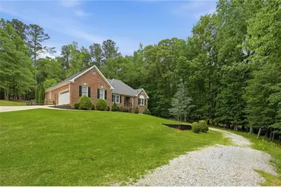 482 Buck Trail, Hoschton, GA 30548 - Photo 4