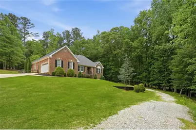482 Buck Trail, Hoschton, GA 30548 - Photo 4