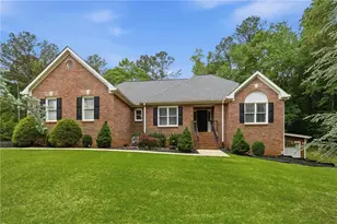 482 Buck Trail, Hoschton, GA 30548 - Photo 2