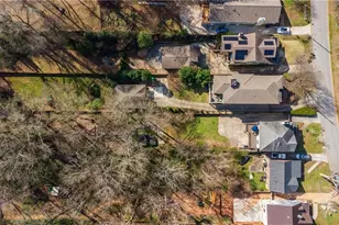 2129 Oakview Rd SE, Atlanta, GA 30317 - Photo 36