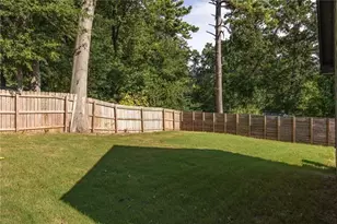 2469 Jewel St, Atlanta, GA 30344 - Photo 38