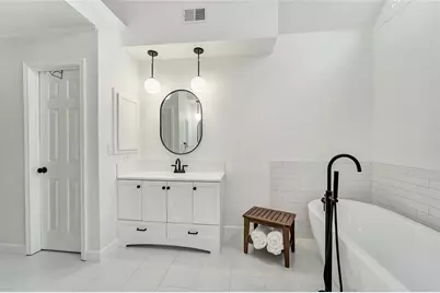 372 Wellington Point Drive, Lawrenceville, GA 30043 - Photo 26