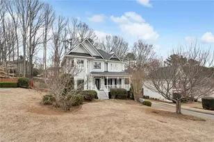 372 Wellington Point Dr, Lawrenceville, GA 30043 - Photo 2
