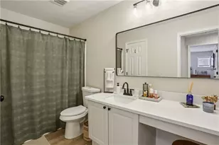 322 Streamside Dr, Roswell, GA 30076 - Photo 16