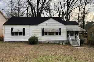 1386 Bluefield Dr SW, Atlanta, GA 30310 - Photo 1