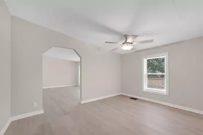 278 Holiday Cemetery Road, Jefferson, GA 30549 - Photo 6