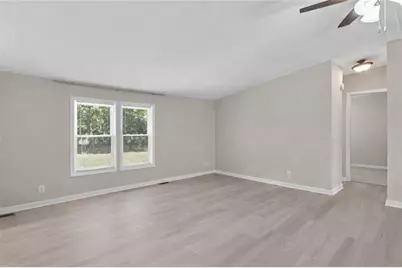 278 Holiday Cemetery Road, Jefferson, GA 30549 - Photo 8