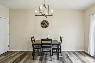 299 Timber Gate Dr, Lawrenceville, GA 30045 - Photo 4