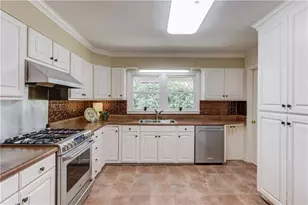 3410 Maynard Cir, Gainesville, GA 30506 - Photo 20
