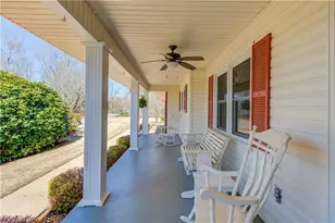 3410 Maynard Cir, Gainesville, GA 30506 - Photo 8