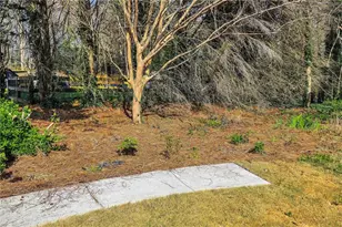 2652 Fontainebleau Dr, Dunwoody, GA 30360 - Photo 42