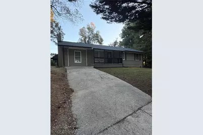 657 Utoy Court, Jonesboro, GA 30238 - Photo 2