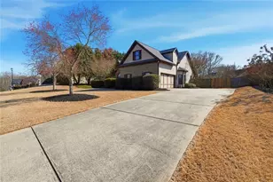 103 Treemont Way, Winder, GA 30680 - Photo 2