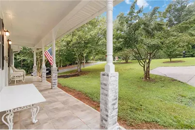 6428 Paradise Point Road, Flowery Branch, GA 30542 - Photo 2