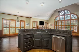 1251 Bridgewater Walk, Snellville, GA 30078 - Photo 12