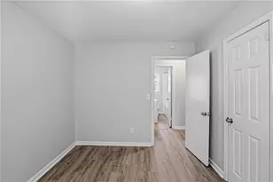 1650 Bridgeport Dr NW, Atlanta, GA 30318 - Photo 16