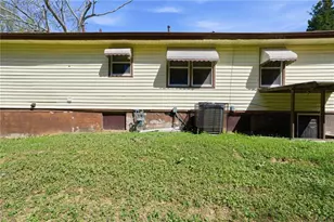 1650 Bridgeport Dr NW, Atlanta, GA 30318 - Photo 26