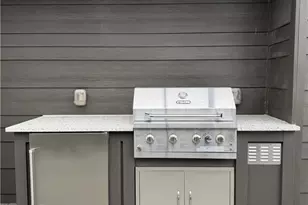 53 Reynolds Square Ln, Atlanta, GA 30307 - Photo 6