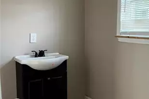 156 E Geer St, Colquitt, GA 39837 - Photo 10