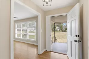 305 Brookwood Dr SW, Marietta, GA 30064 - Photo 2