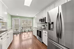 7235 Walnut Mill Landing, Cumming, GA 30040 - Photo 8