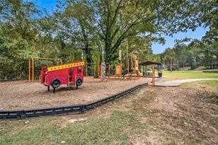 1963 Headland Dr, East Point, GA 30344 - Photo 20