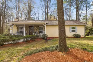159 Oakhill Cir, Canton, GA 30114 - Photo 2