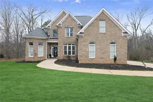 318 Waterford Cir, Cornelia, GA 30531 - Photo 1