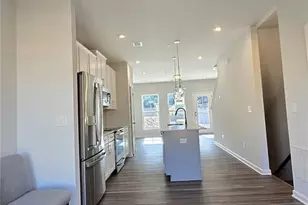 341 Skylar Ct SE, Atlanta, GA 30315 - Photo 2