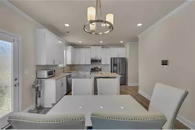 210 Hellen Valley Drive, Braselton, GA 30517 - Photo 14