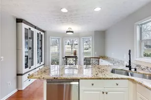 6650 Lake Run Dr, Flowery Branch, GA 30542 - Photo 22