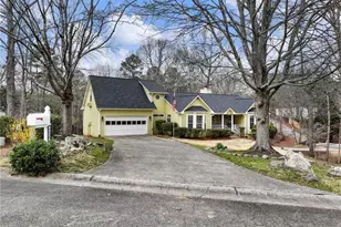 6650 Lake Run Dr, Flowery Branch, GA 30542 - Photo 48