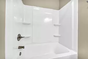 266 Randall St, Lavonia, GA 30553 - Photo 26