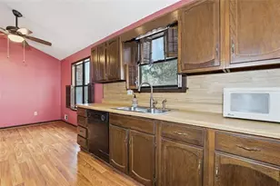 2490 Stoney Brook Ln NE, Marietta, GA 30062 - Photo 6