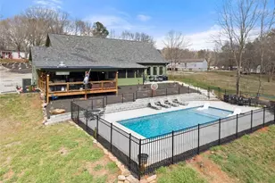 152 Grover Taylor Rd, Demorest, GA 30535 - Photo 4