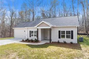 50 Hawks Ridge Ct, Cleveland, GA 30528 - Photo 2